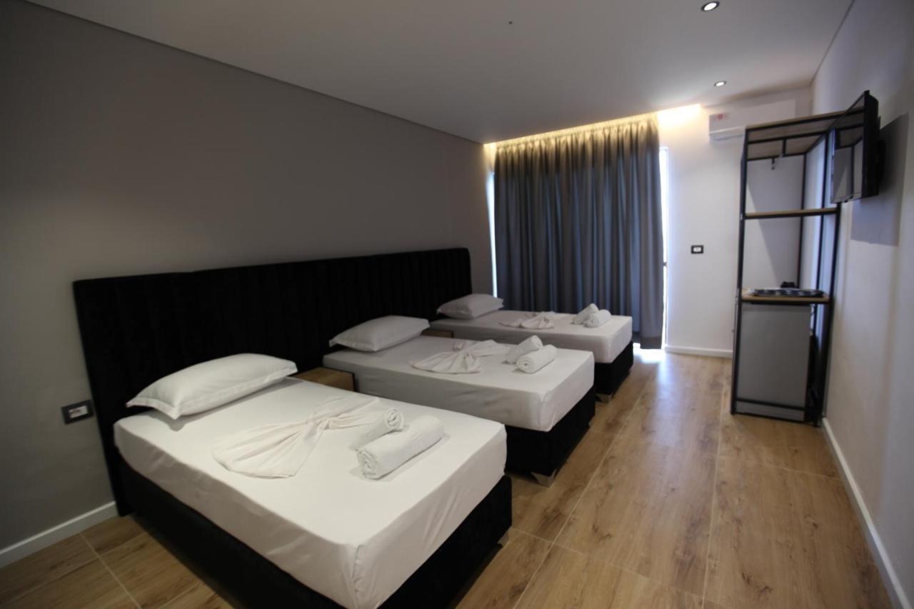 Blue Bay Hotel Саранда Экстерьер фото