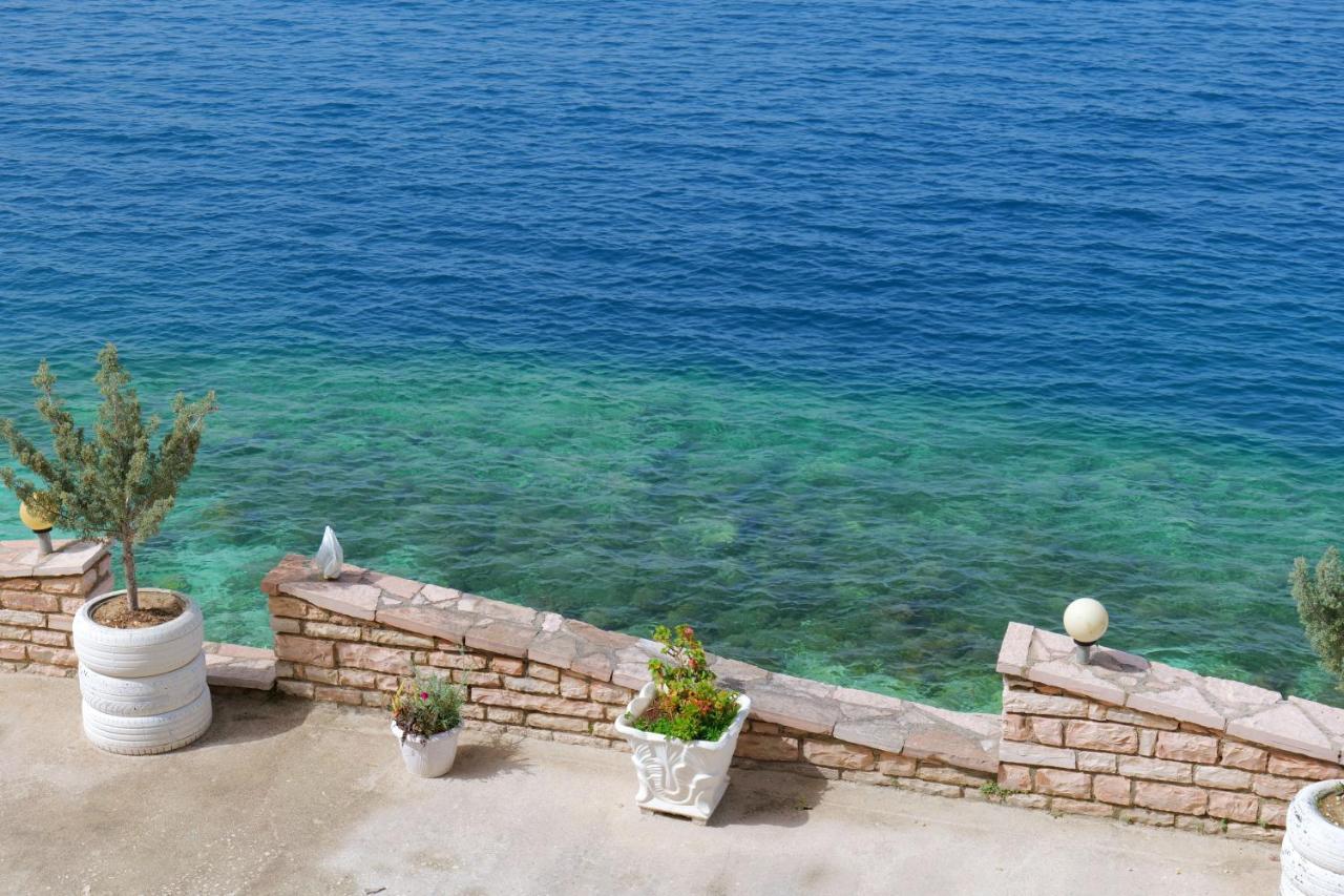 Blue Bay Hotel Саранда Экстерьер фото