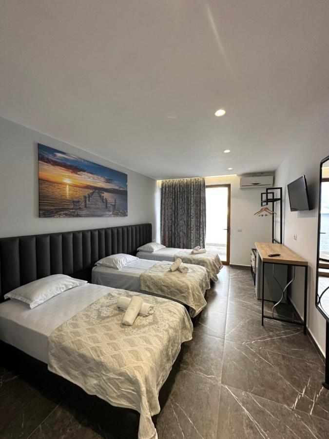 Blue Bay Hotel Саранда Экстерьер фото